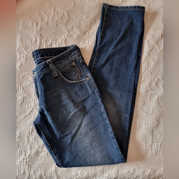 Calvin Klein blue jeans low rise, straight leg, size 8, unique back pockets - Picture 3 of 16